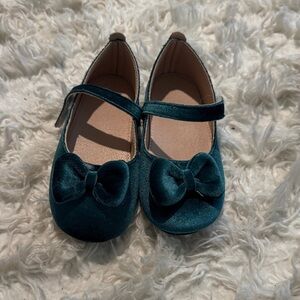 Teal Velvet Kids Shoes with Bow